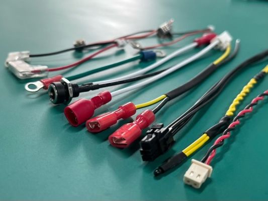 24AWG 3 Pin Dupont Elektronische Drahtgurt weiblich und männlich mit 2,54mm-Anschluss