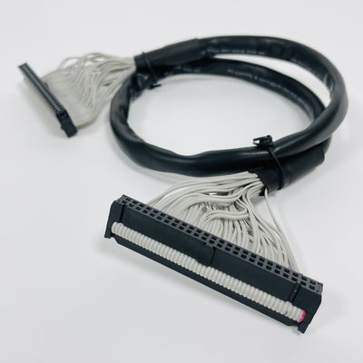 Fahrzeug-IDC Flachbandkabel 2,54 mm Schrägstand Isoliermaterial PVC Polyester