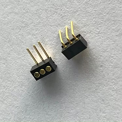 1.27mm 3pinniger Rechtswinkel Dip-Typ Messing-Flügelladung Magnetischer Pogo-Pin-Anschluss